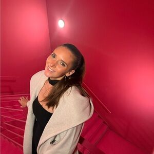 Meet your Posher, Maygen